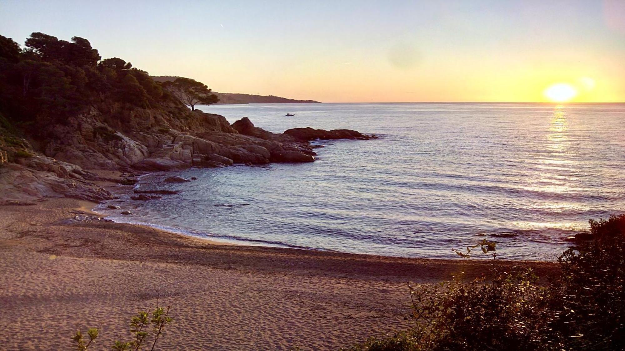 ⭑ Sea Views + Private Beach. What Else? ⭑ Tossa de Mar Ngoại thất bức ảnh